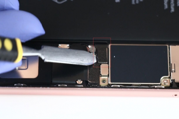iPhone6S plus更换电池图文教程