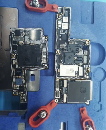 iPhoneX 手机不开机故障维修一例 