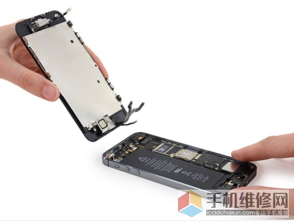 苹果手机意外进水如何维修？iPhone浸液损坏维修方法