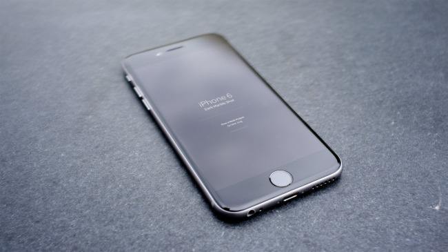 南京苹果维修点告诉你iPhone手机黑屏应该怎么办？