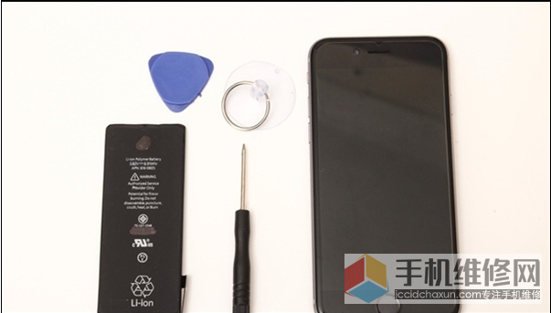 南昌苹果维修点分享iPhone 6s手机换电池教程