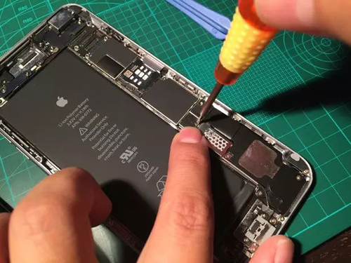 北京苹果维修点告诉你苹果手机换电池多少钱?iPhone电池健康怎么看？