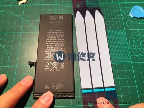 重庆苹果维修为大家解析iPhone6s换电池多少钱
