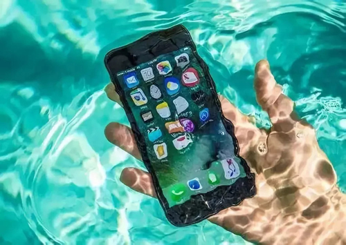 iPhone手机进水开不了机、黑屏怎么办？杭州苹果维修点为你解答-手机维修网