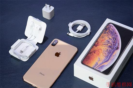 广州苹果维修点教你iPhone XS/Max怎么保养电池？苹果XS/XR关机充电没反应如何解决？