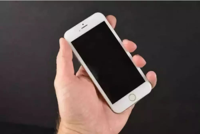 长春苹果维修点教你iPhone 6手机黑屏无法开机怎么解决？