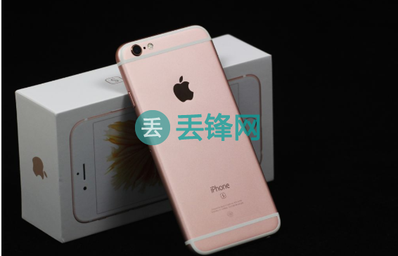 福州苹果维修点解答iPhone6S进水黑屏如何处理？官方还保修吗?