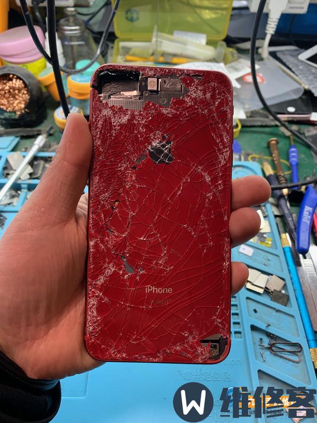 杭州苹果手机维修点分享iPhone 8Plus手机碎屏维修流程-手机维修网