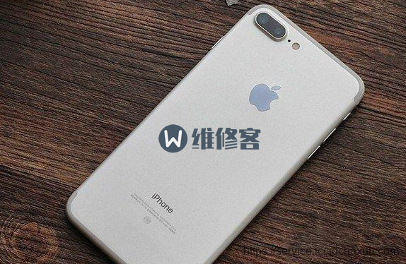 南京苹果维修点教你iPhone X手机屏幕闪屏、碎屏如何维修？
