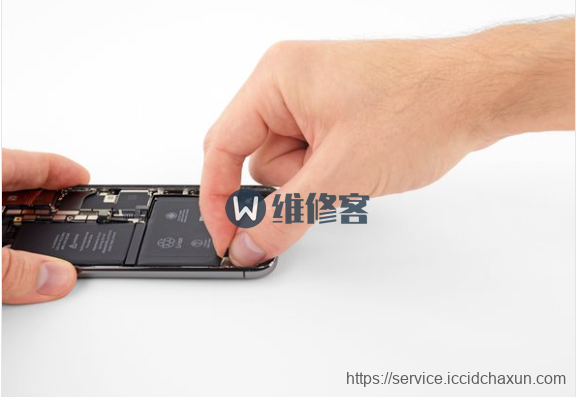 长沙iPhone维修点分享iPhone X手机换电池维修流程