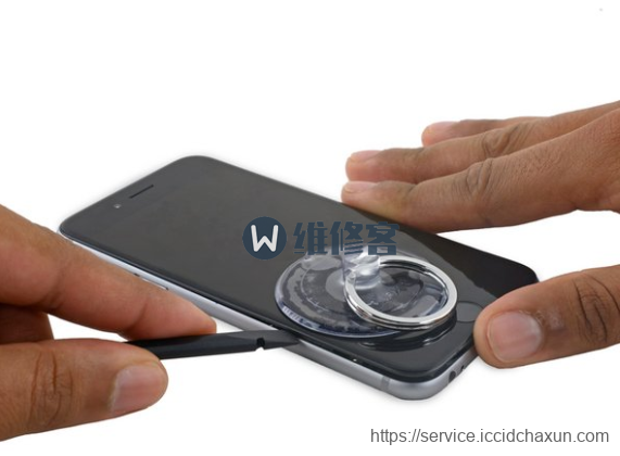 南京苹果手机维修点分享苹果iPhone6S换电池维修流程