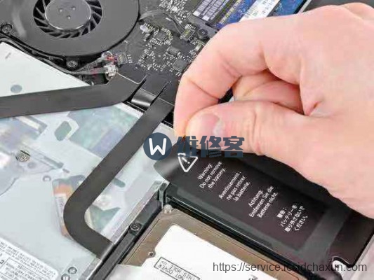 广州苹果电脑MacBook Pro 13更换电池图文教程详解